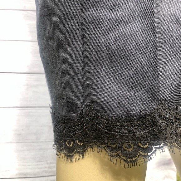 St. John Caviar Sheath Dress With Lace Trim Size 6 NWT - Picture 6 of 16